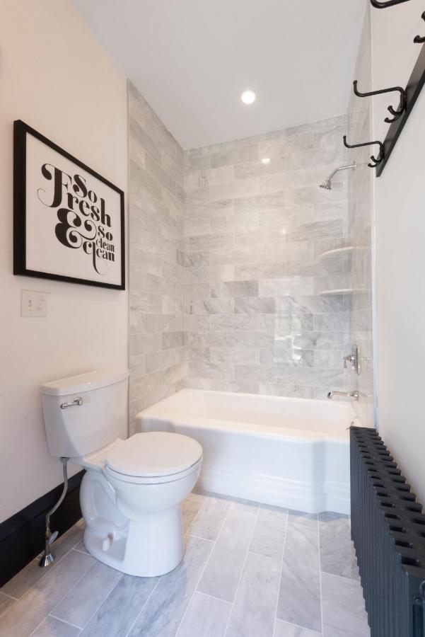 Deluxe Double Room Bath