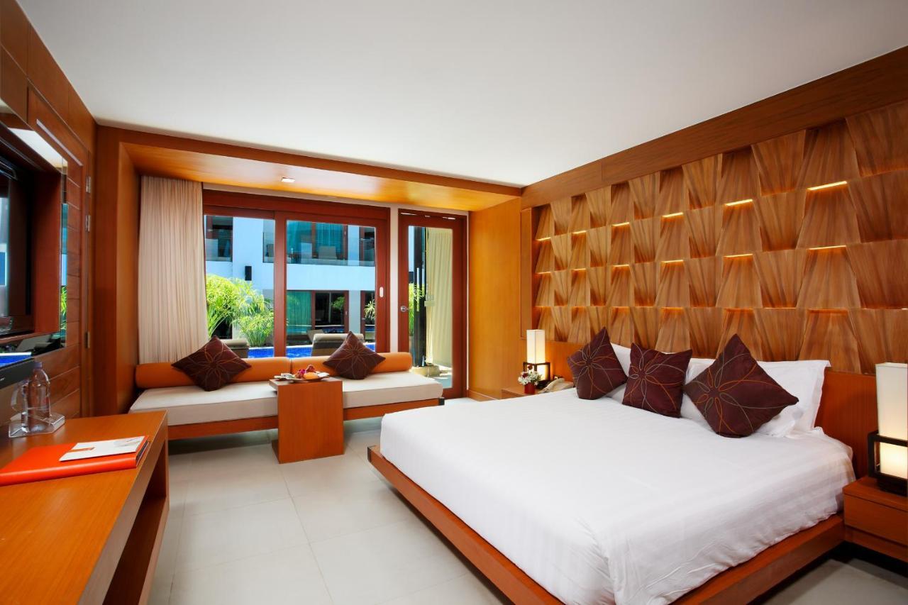 Deluxe Double Room Pool Access Daily Complimentary Minibar