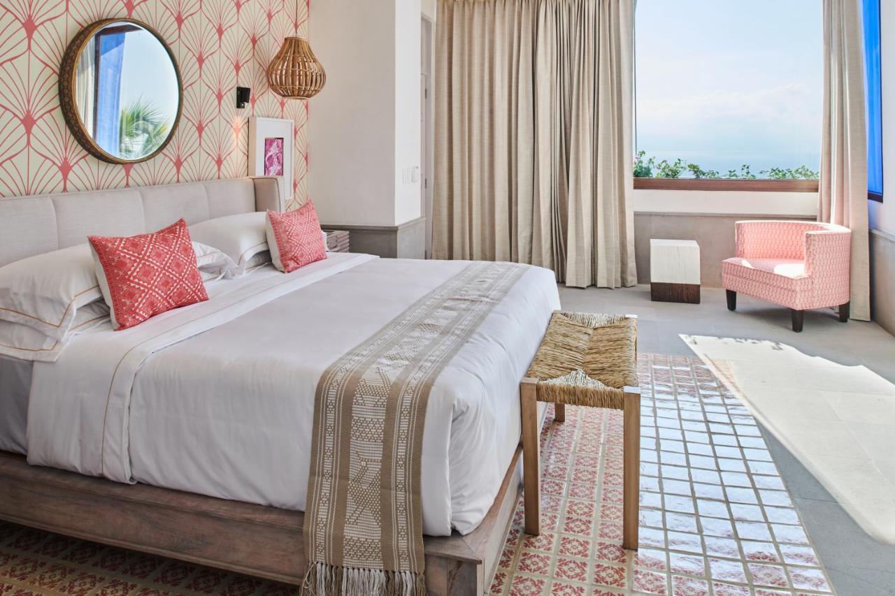 Deluxe Suite Sea View