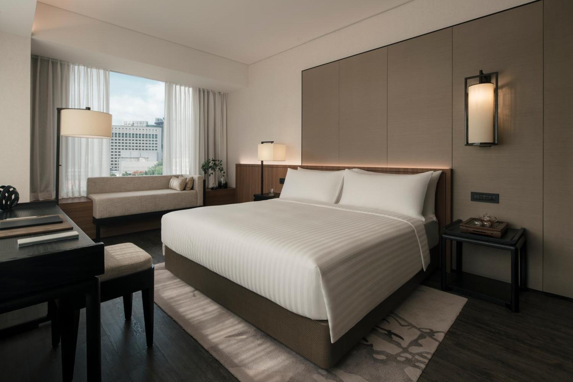 Premier Single Room