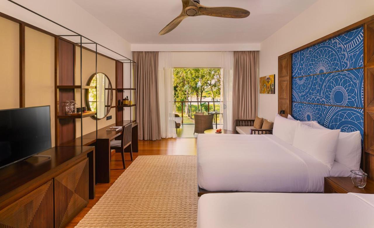 Habitación de lujo con cama grande