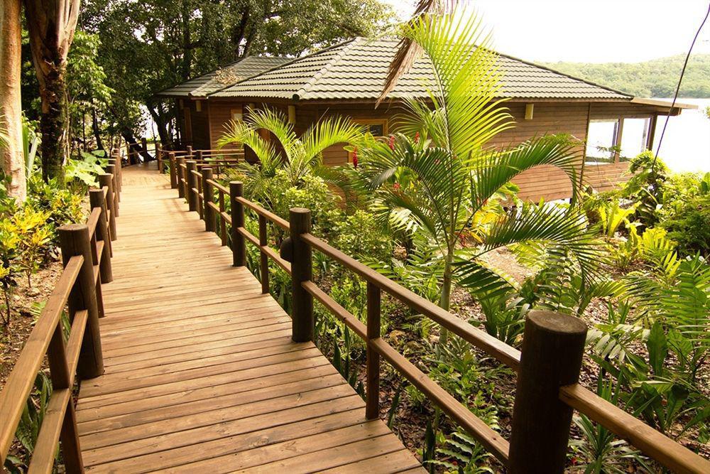 King Suite Lagoon Front