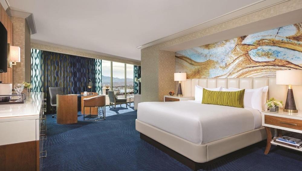 Suite King Executive + Camera Queen Resort con Vista Strip
