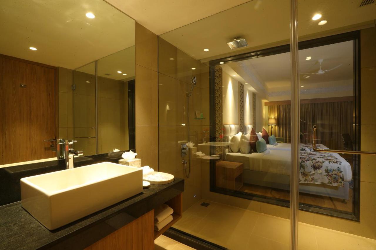 Executive King Room,909967297:JPEG
