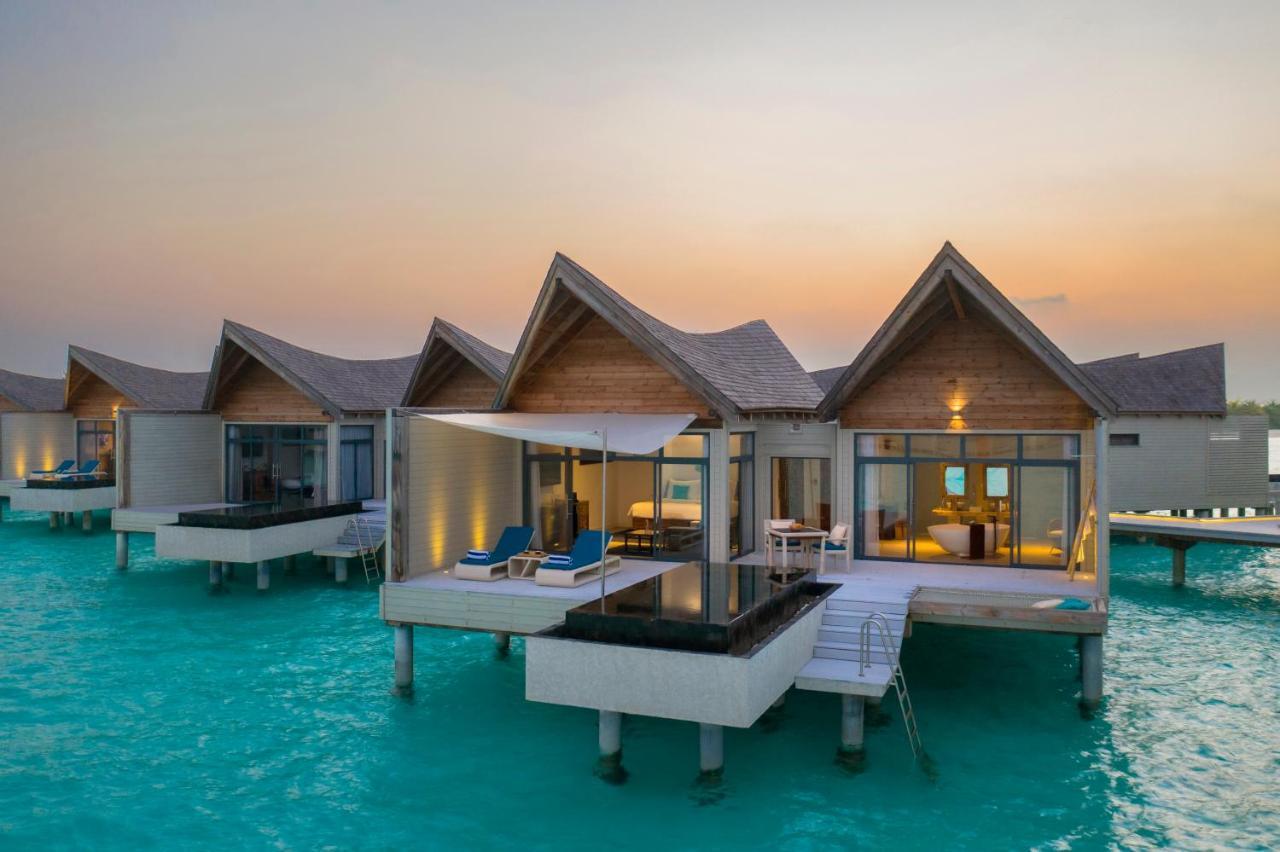 Overwater Pool Villa Sunrise see-through floor infinity pool daily flow chocolate hour snorkeling gear & non-motorized water sports,999593157:JPEG