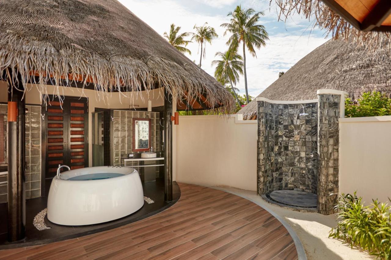 Deluxe Beach Villa Transfer 2 pax