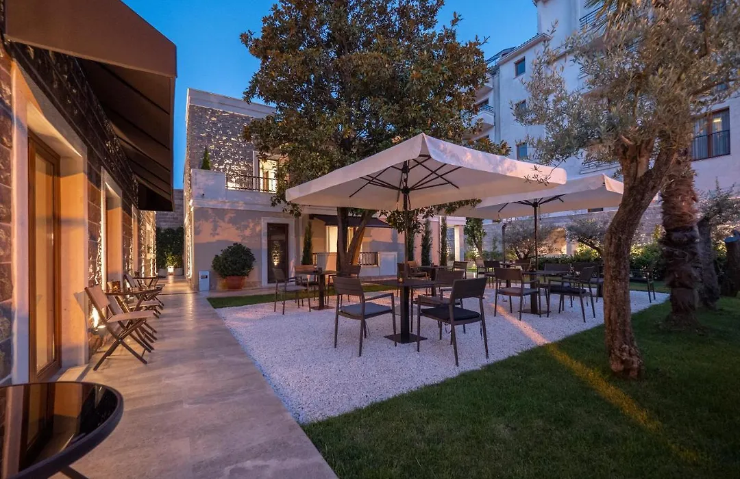 Hotel Vela-1