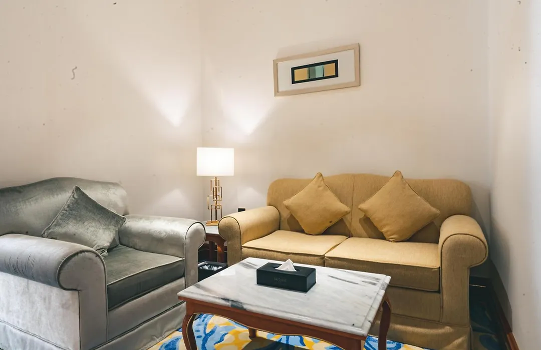 Iridium Hotel-1