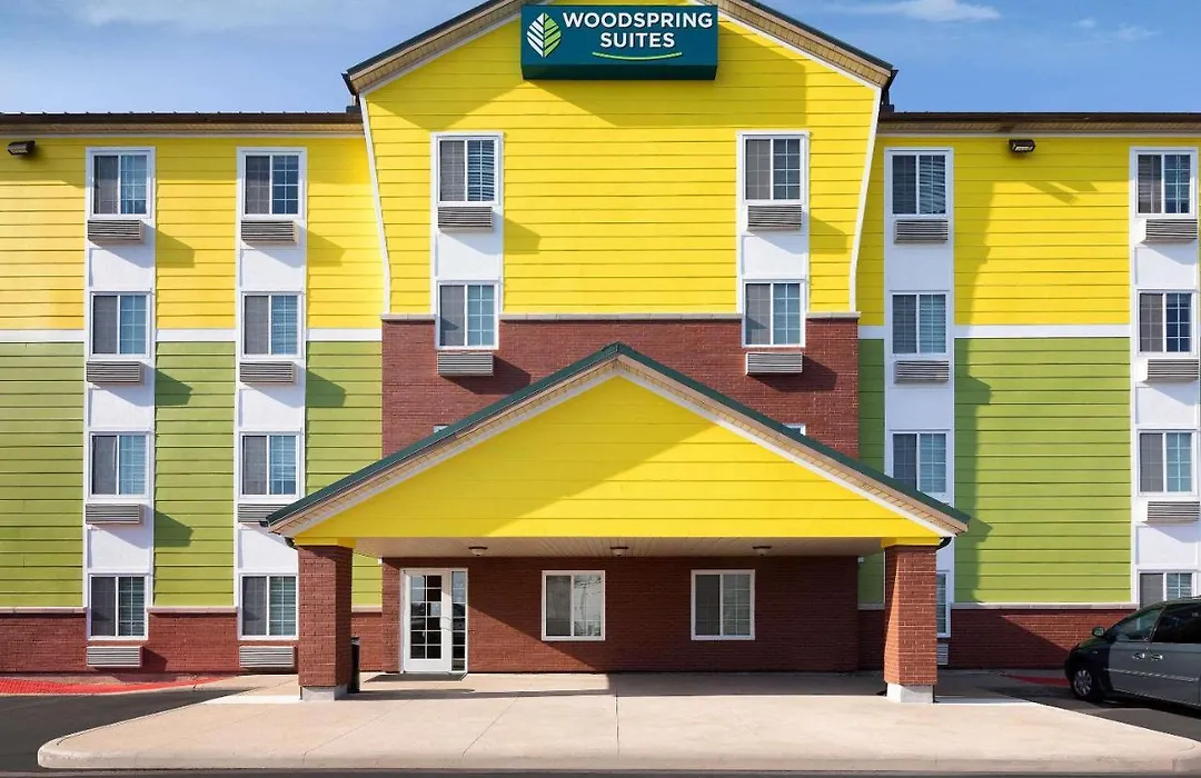 Woodspring Suites Tyler Rose Garden-1