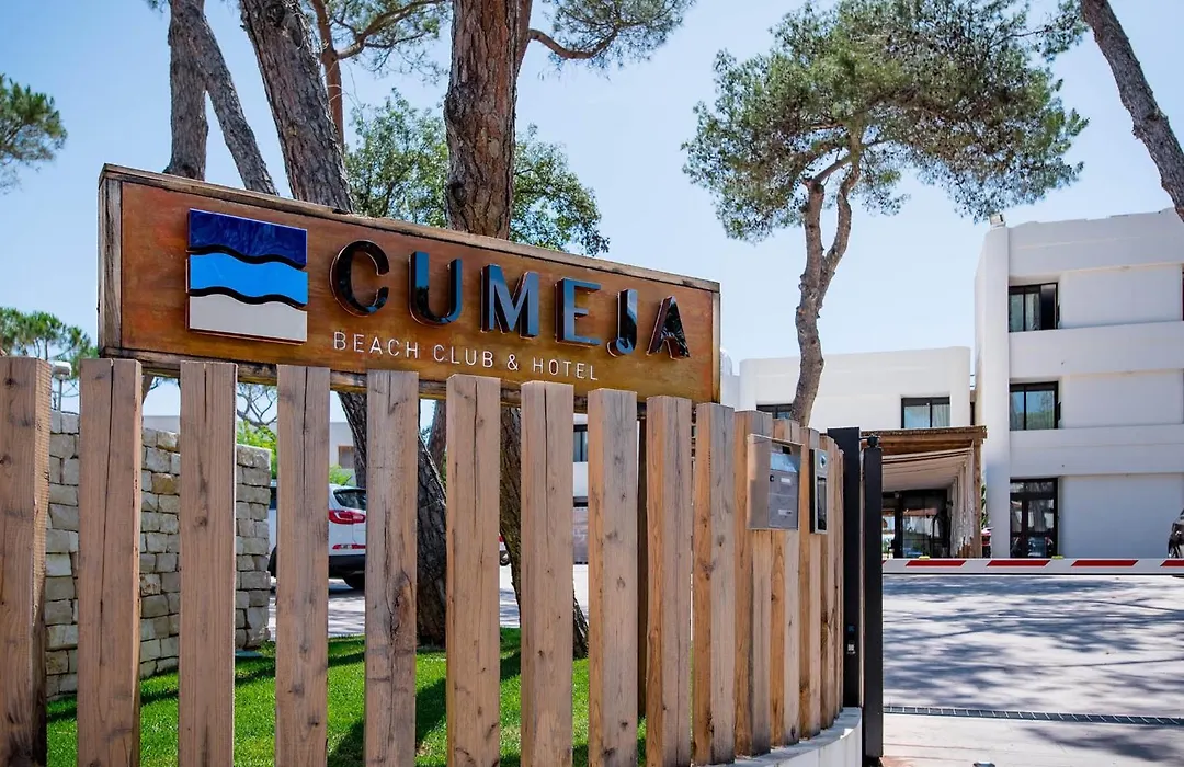 Cumeja Beach Club & Hotel-1