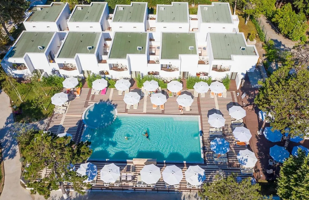 Mera Resort-1