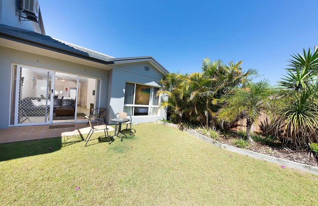 Meridian Beachside Apartments-1