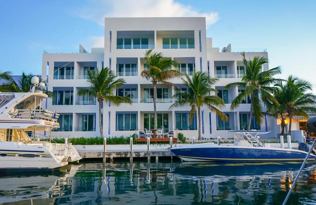 Zenza Boutique Hotel-1