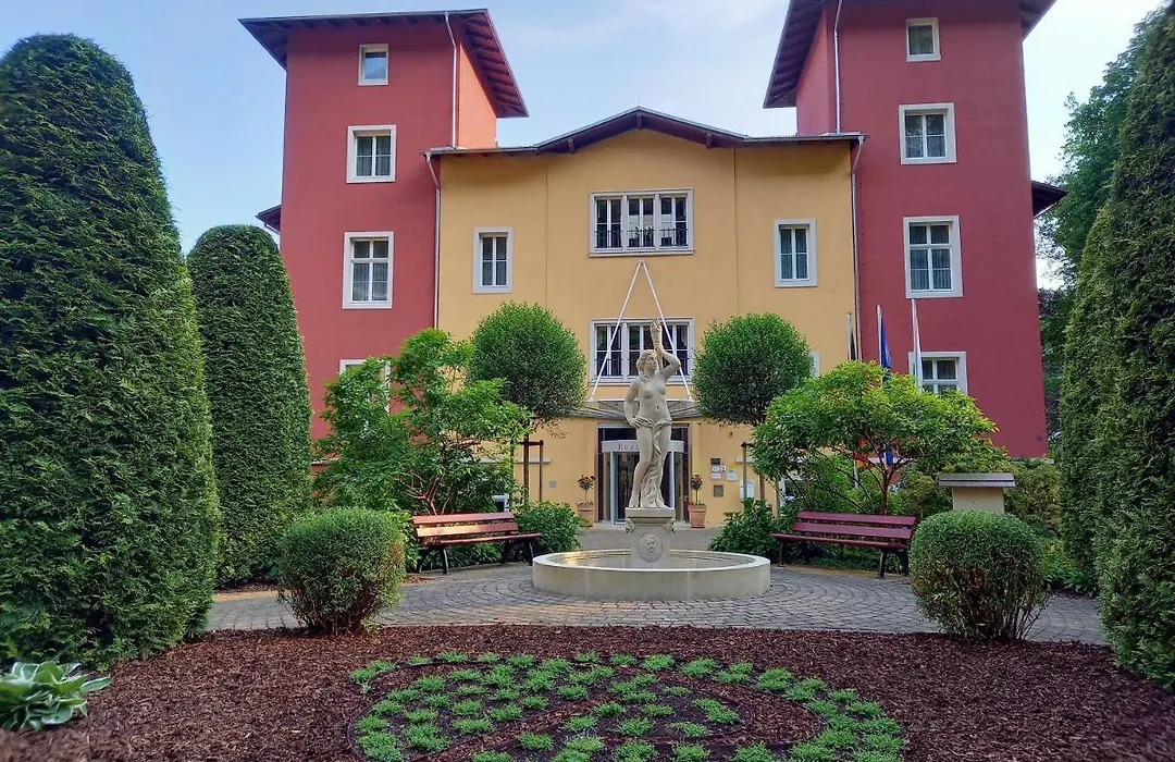 Parkhotel Bad Schandau - Direkt An Der Elbe-1