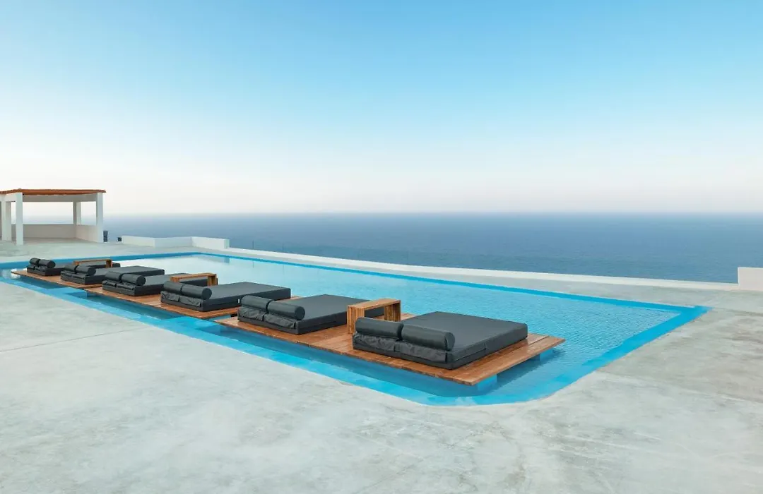 Oyster Luxury Suites-1