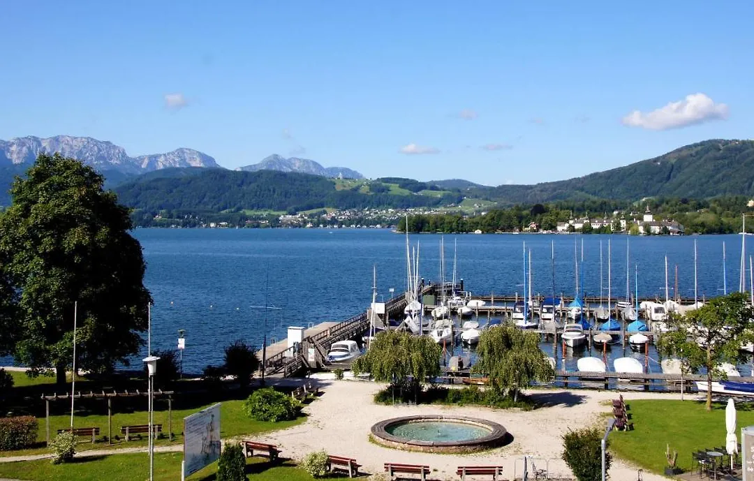 Seehotel im Weyer-1