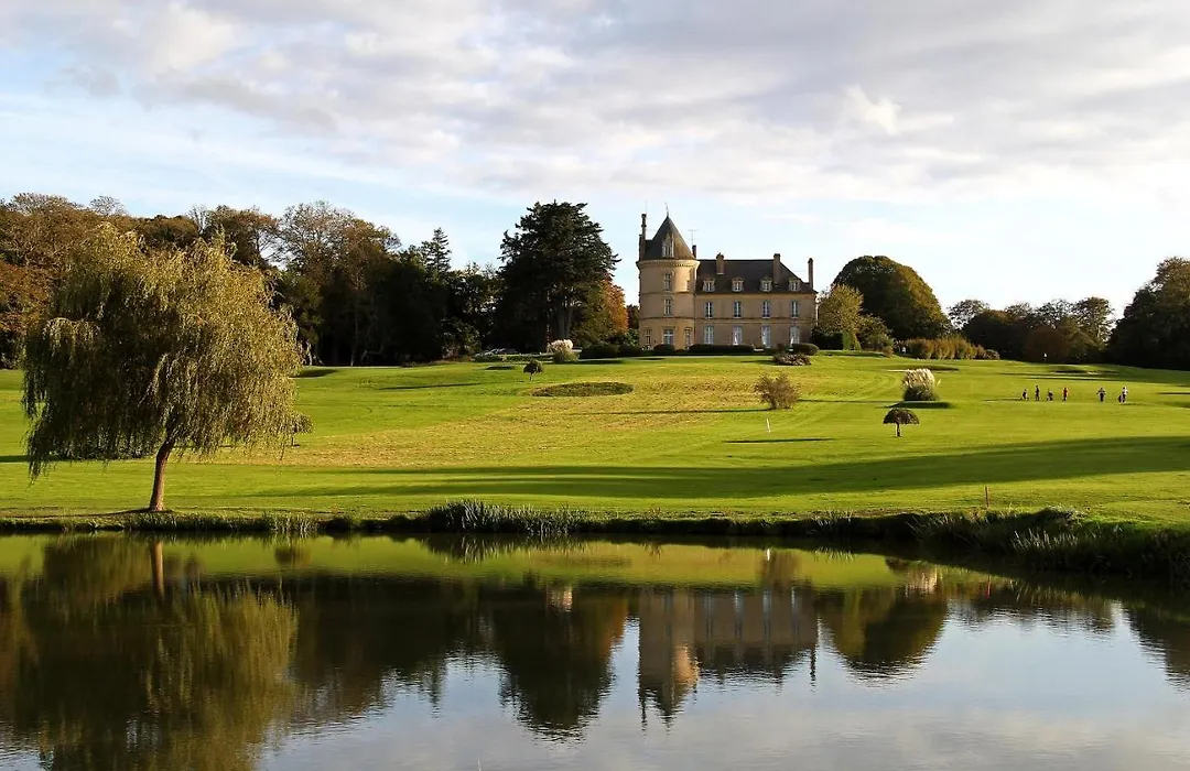 Château de Boisgelin - Hôtel&Restaurant Mathieu Kergourlay-1
