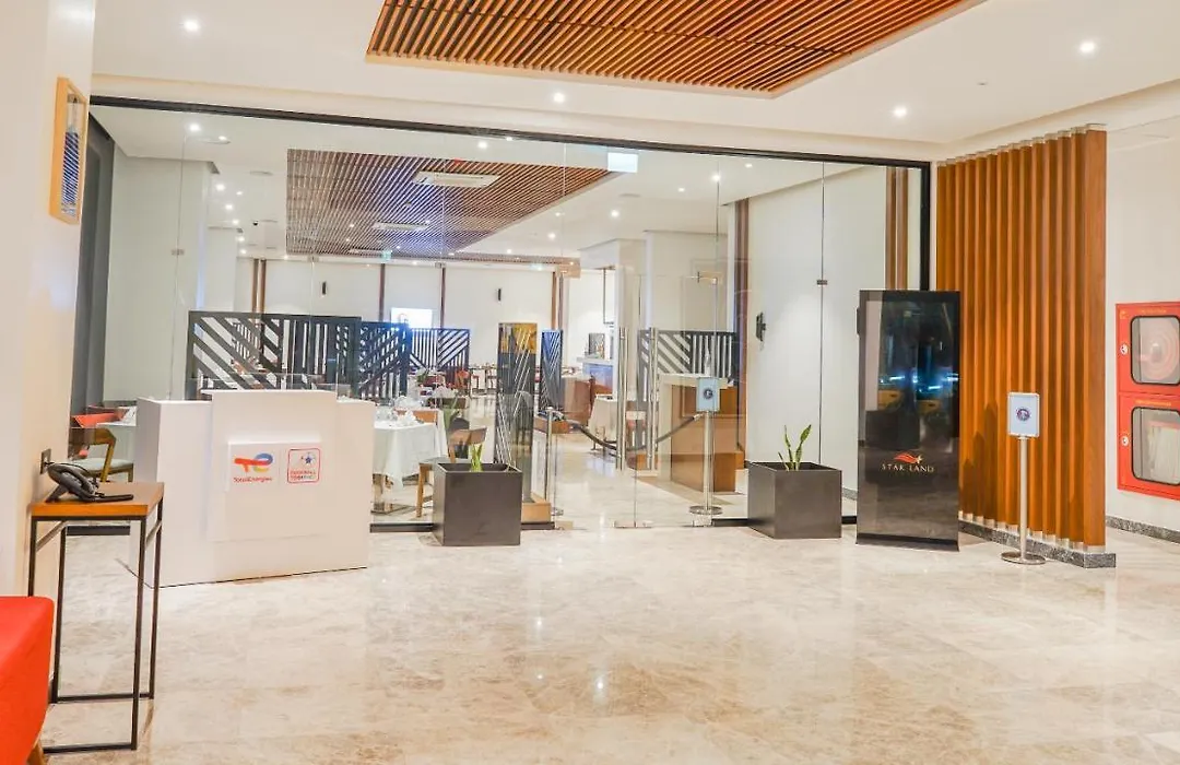 Star Land Hotel Bastos-1