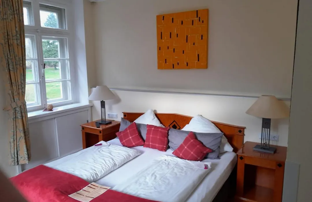 Schlosshotel Domäne Walberberg-1