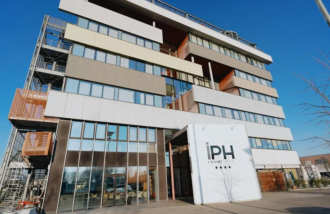 New Ipoint Hotel-1
