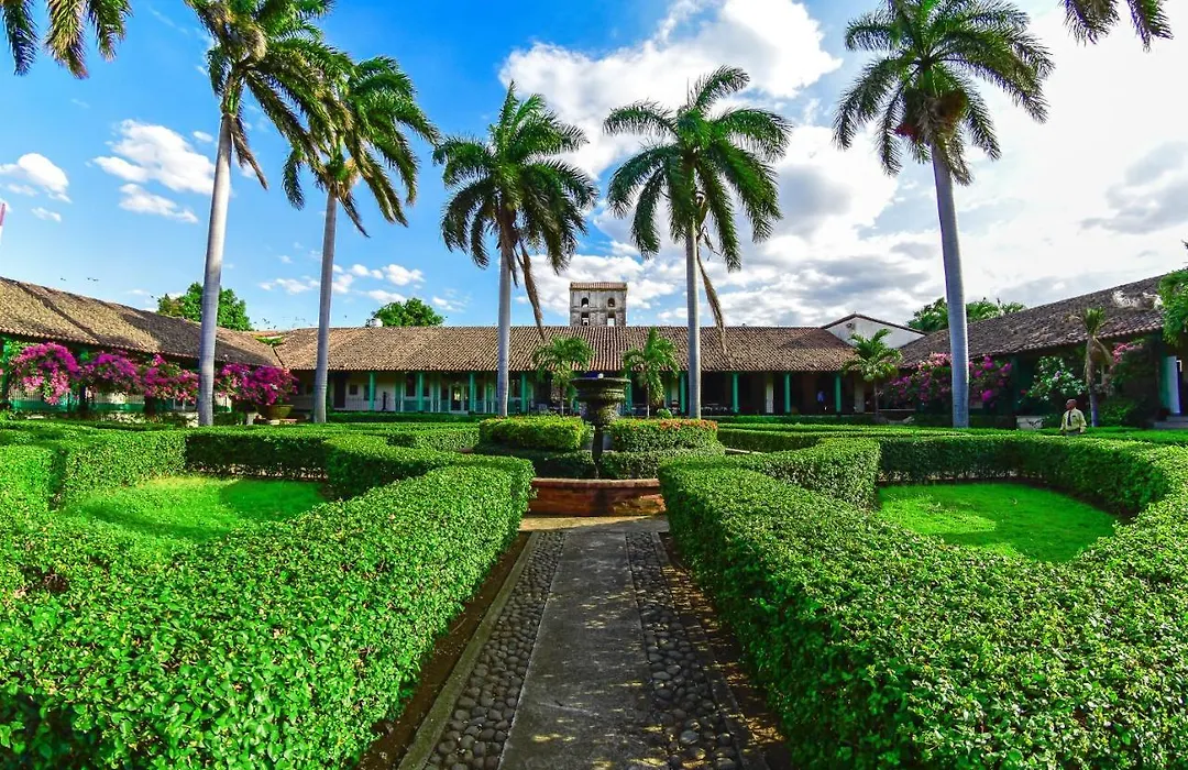 Hotel El Convento Leon Nicaragua-1