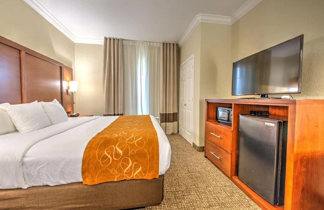 Comfort Suites Tomball Medical Center-1