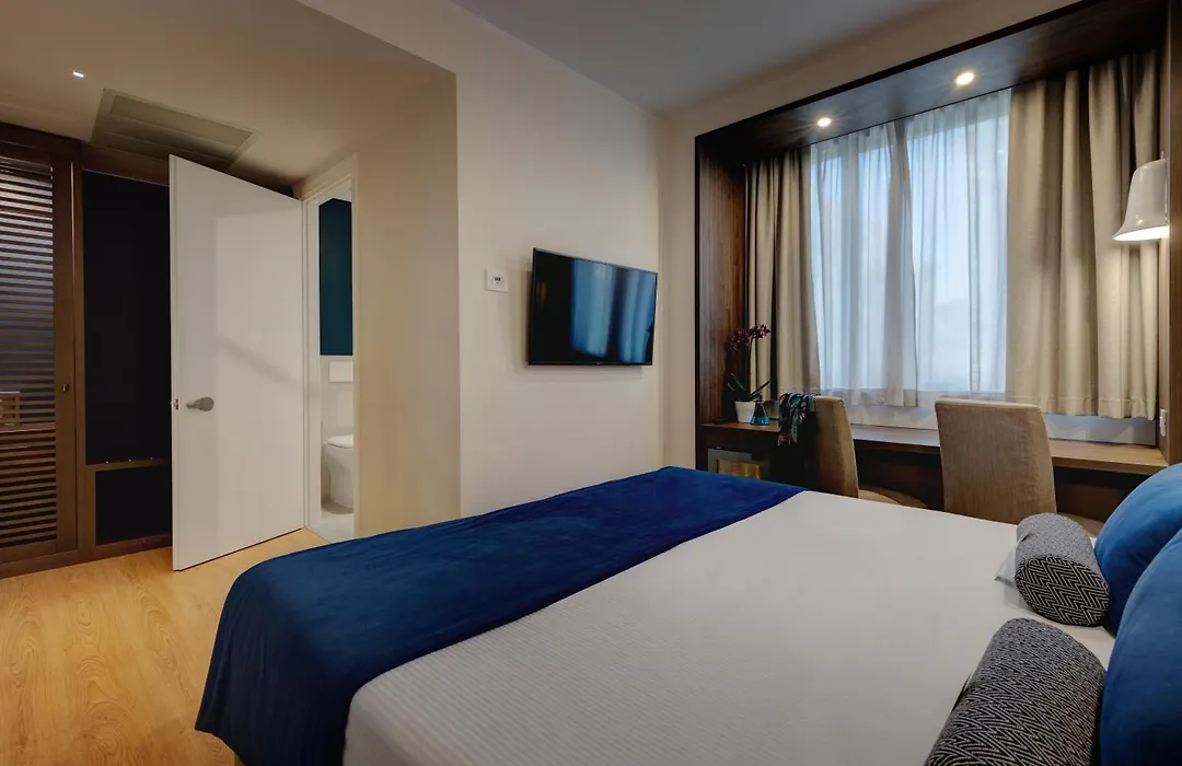Fly Deco Hotel-1