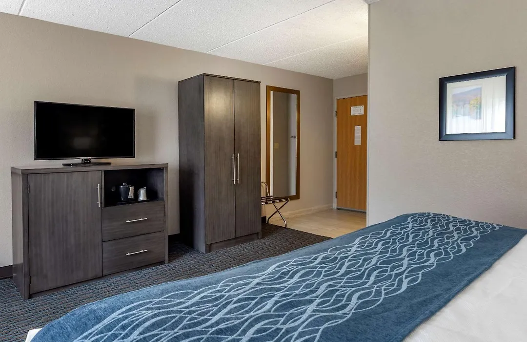 Comfort Inn Griswold-1