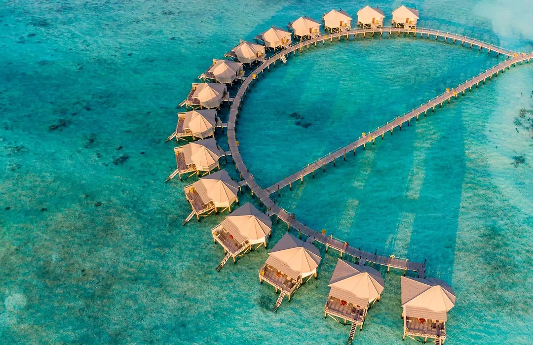 Komandoo Island Resort & Spa (Adults Only)-1