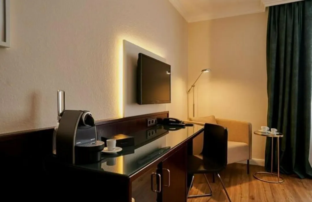 Hotel Wilhelm Busch-1