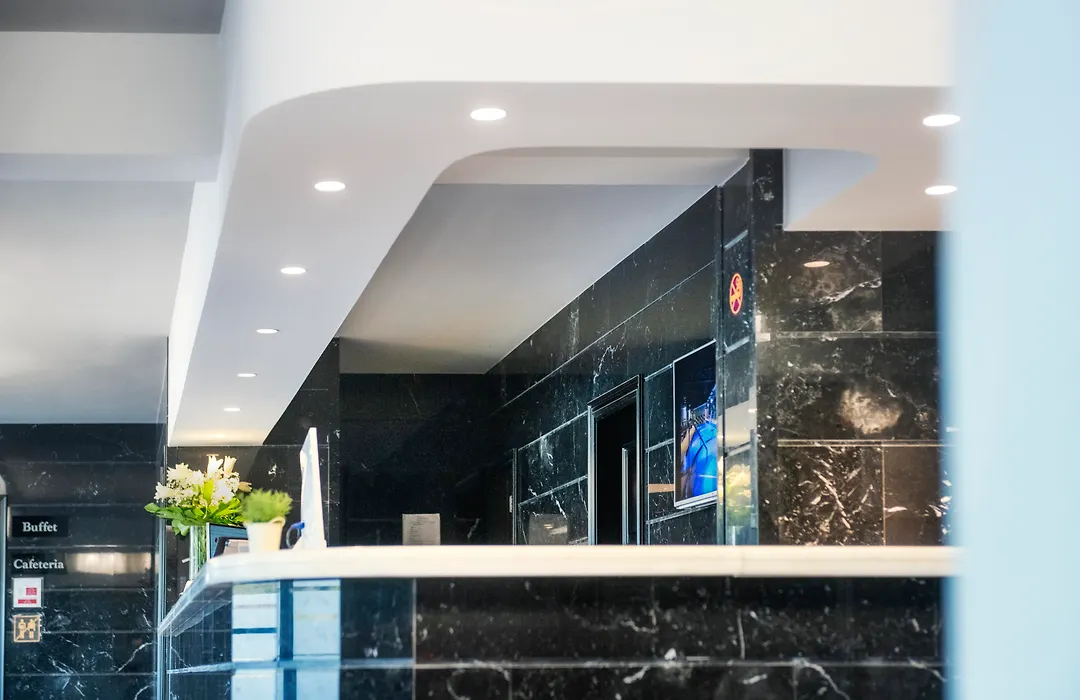 Salles Hotel Aeroport De Girona-1