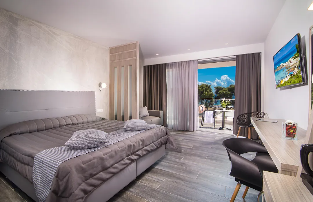 Lagomandra Hotel And Spa-1