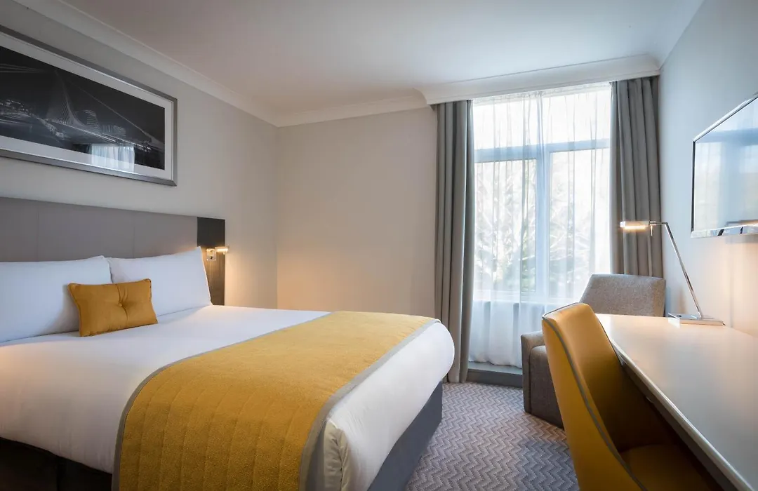 Maldron Hotel Dublin Airport-1