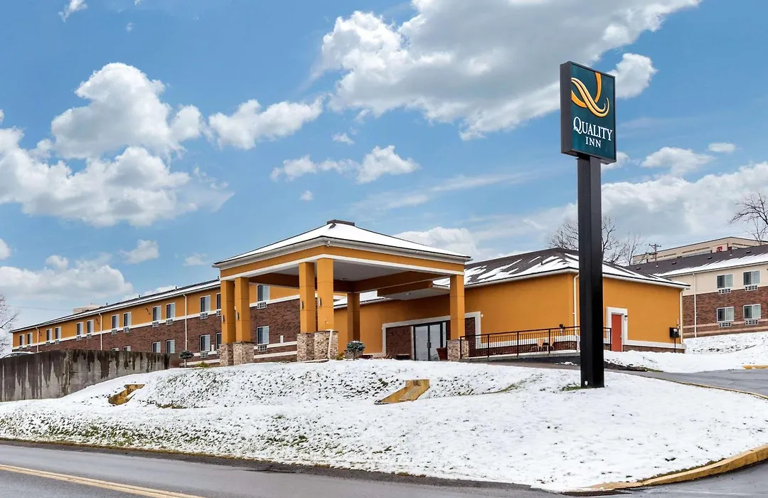 Quality Inn Coraopolis - Pittsburgh Airport-1