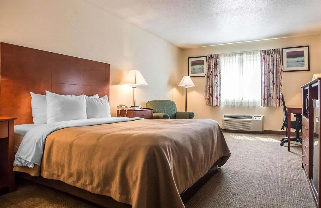 Quality Inn New Columbia-Lewisburg-1