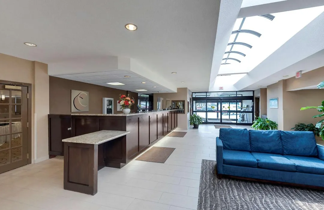 Comfort Inn The Pointe-1
