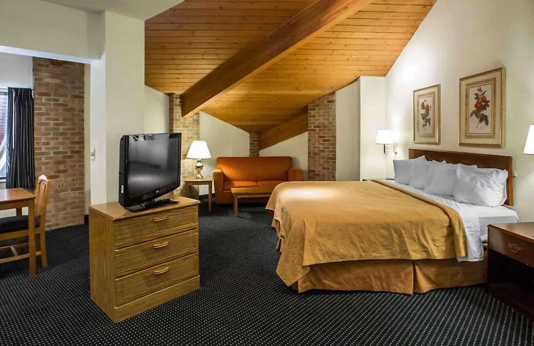 Quality Inn Dundee-1