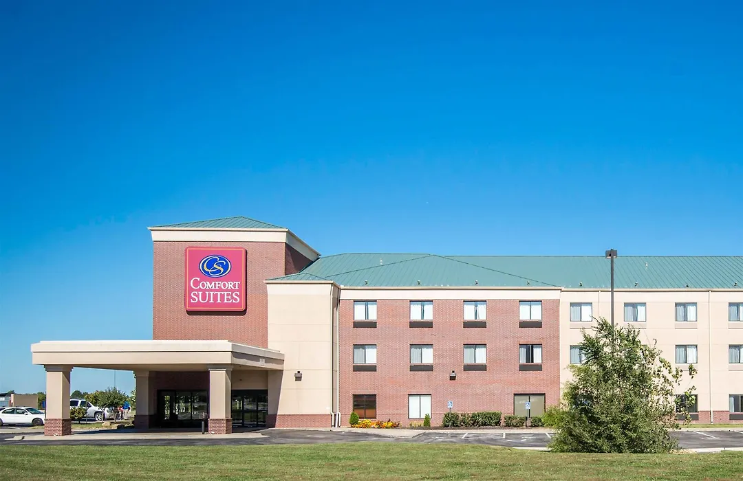 Comfort Suites Speedway - Kansas City-1