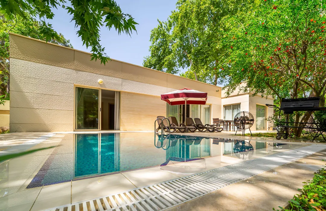 Fashiontv Luxe Resort-1