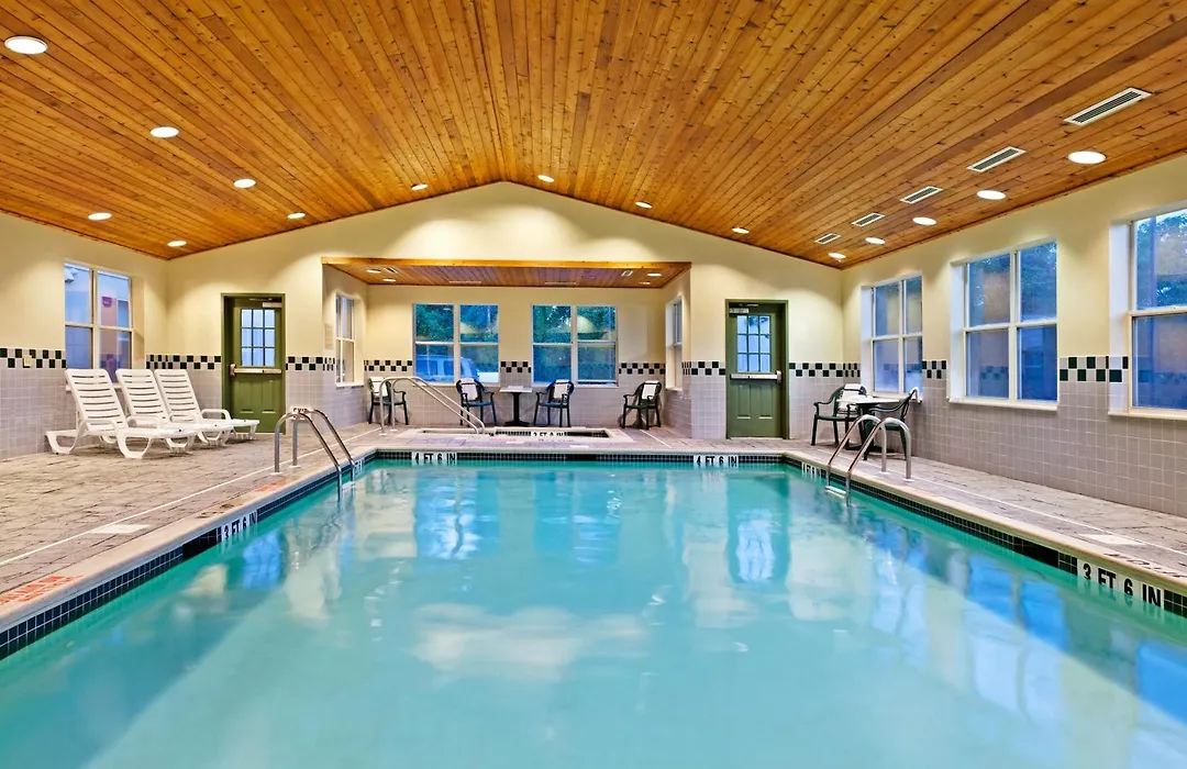 Country Inn & Suites By Radisson, Harrisburg Northeast - Hershey-1