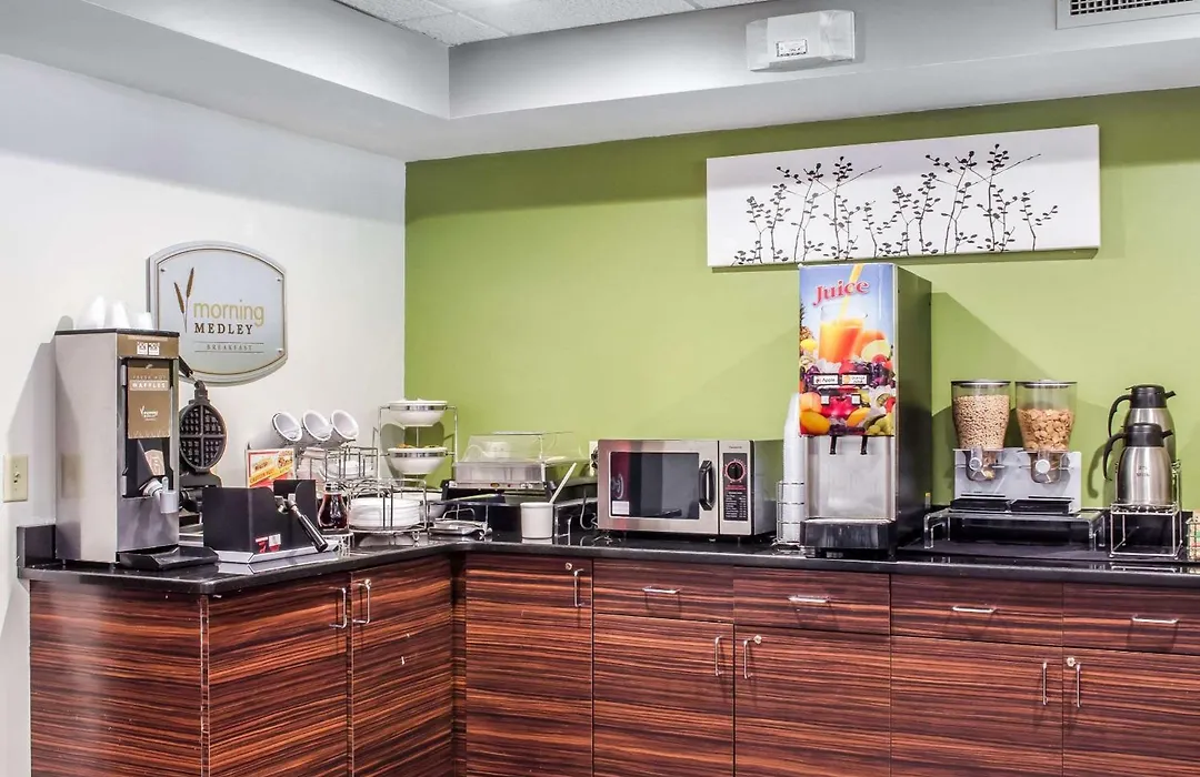 Sleep Inn & Suites Bensalem-1