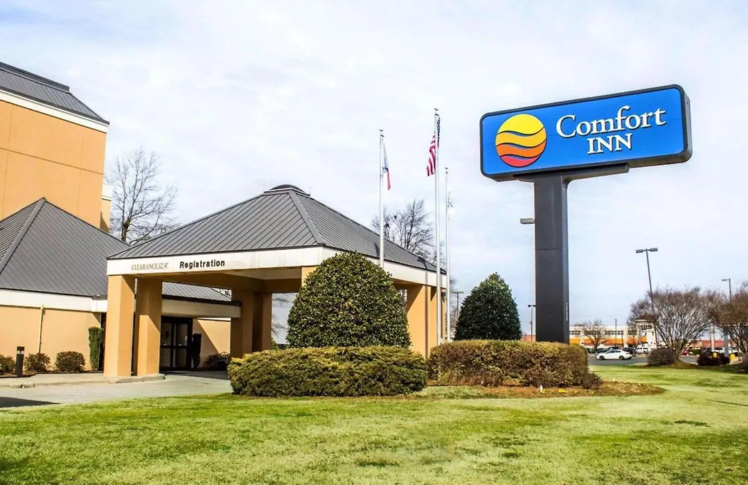 Comfort Inn Fayetteville Near Fort Bragg-1