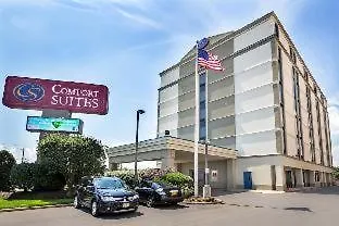 Comfort Suites At Woodbridge-1