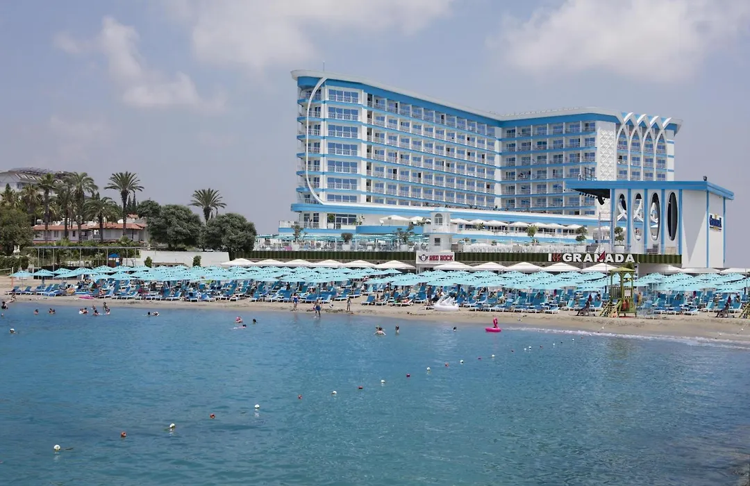 Granada Luxury Beach-1