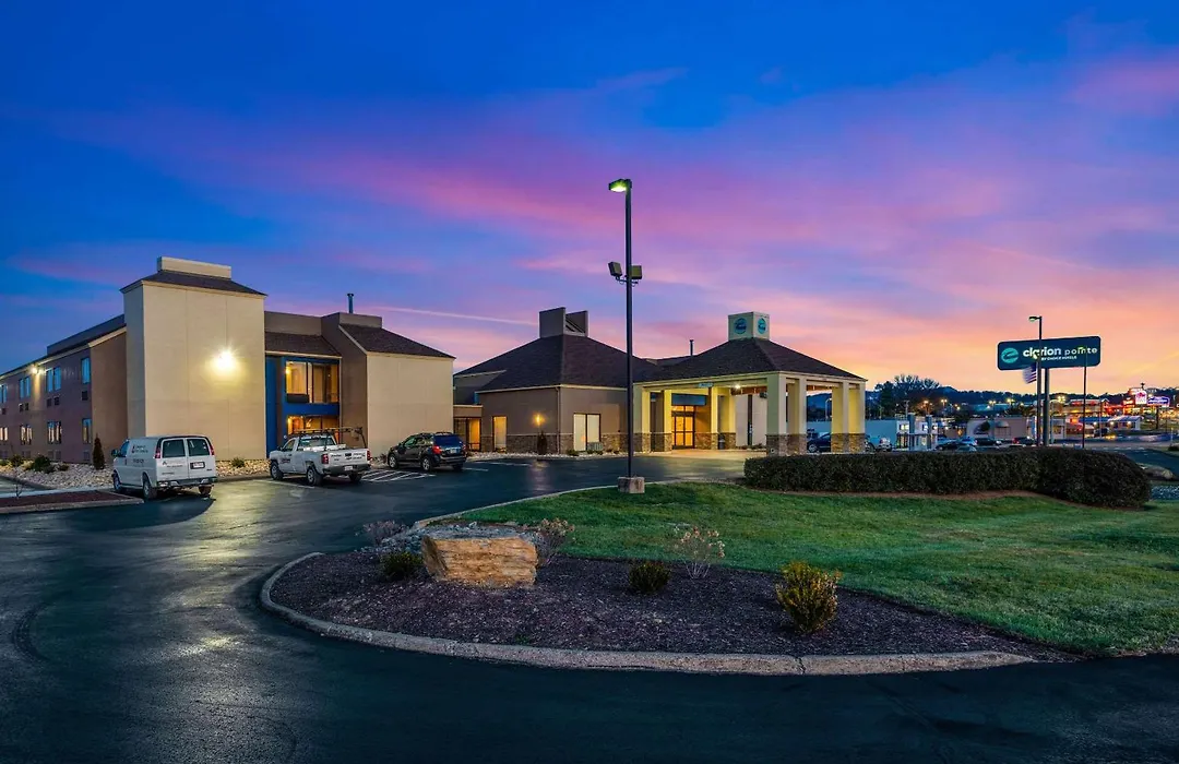 Clarion Pointe Harrisonburg-1