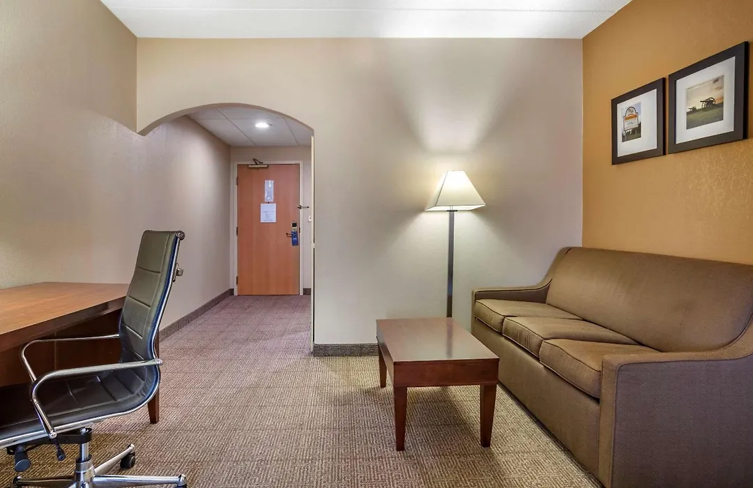 Comfort Suites Hagerstown Southeast-1