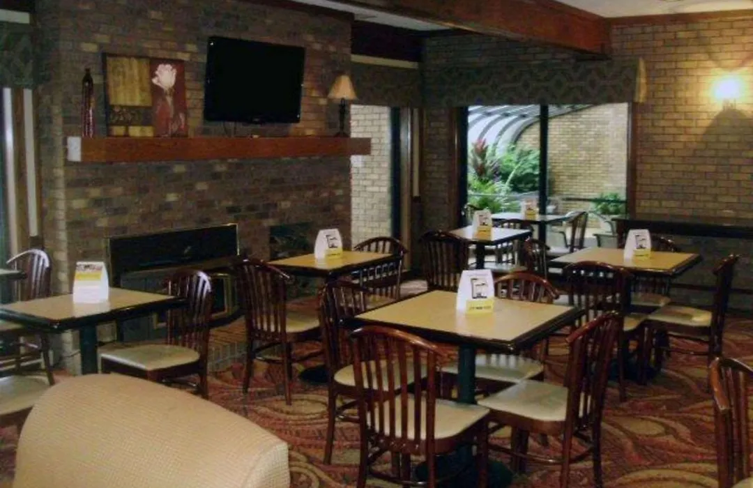 Quality Inn & Suites Searcy I-57-1