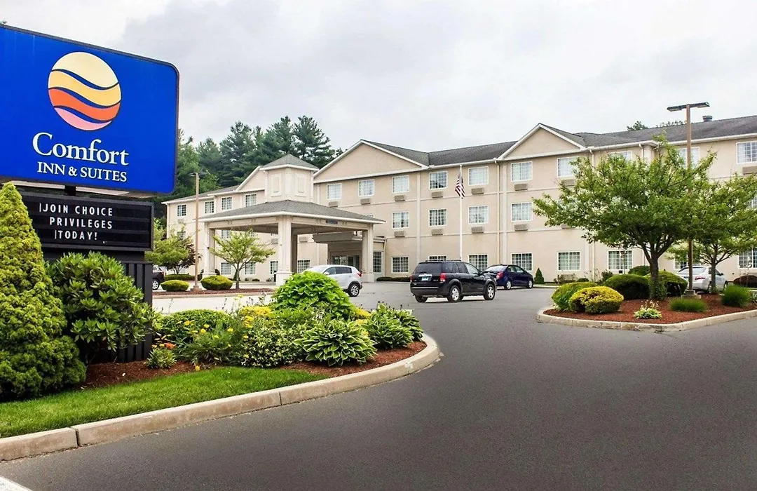 Comfort Inn & Suites-1