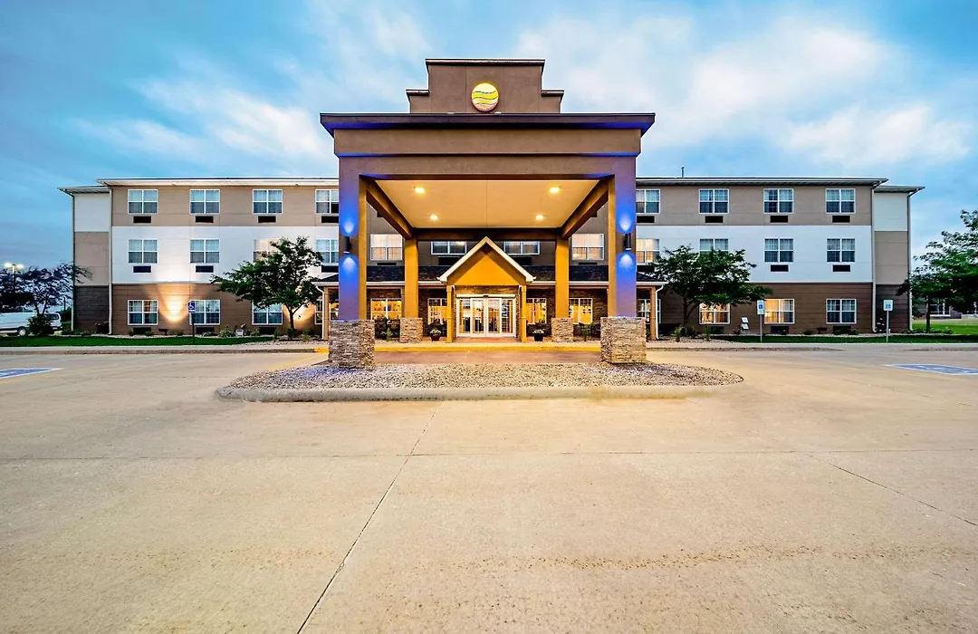 Comfort Inn & Suites Independence-1