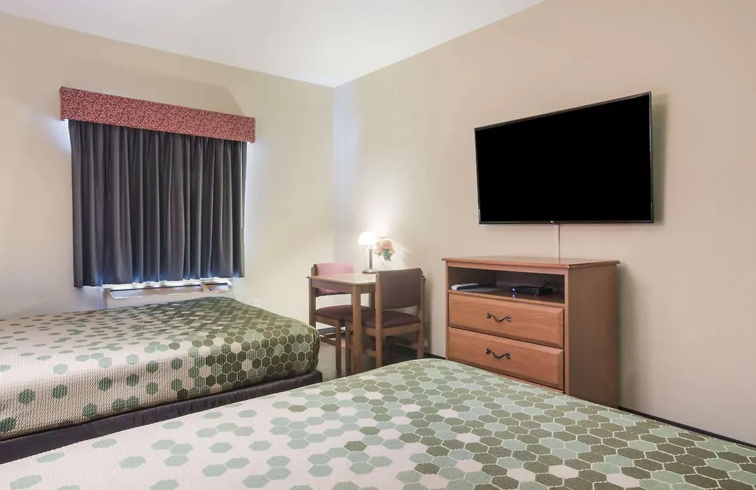 Econo Lodge Inn & Suites Rockmart-1